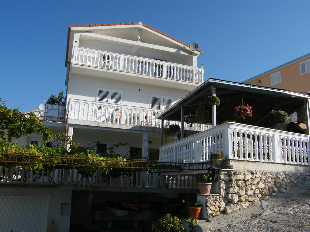 Apartments Zdenka Marina Exterior photo